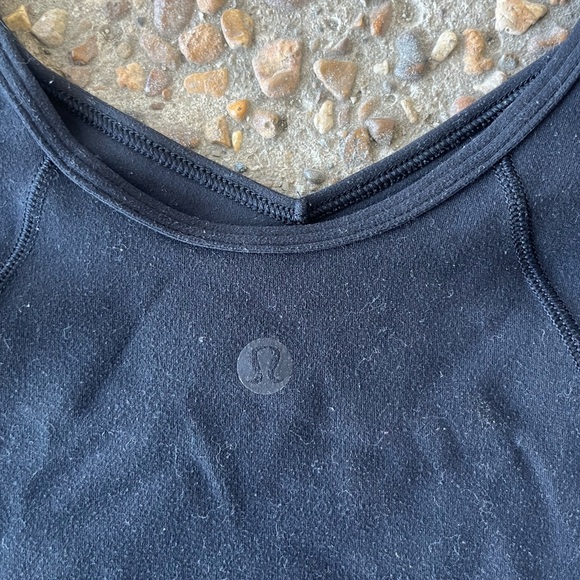 lululemon black align top size 2 - Picture 4 of 4